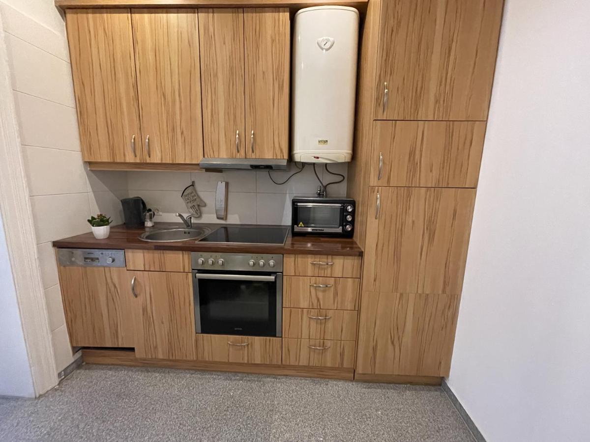 Central Sunny Flat With Free Parking Apartment Виена Екстериор снимка